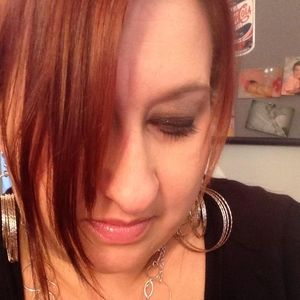 Meet your Posher, Niki